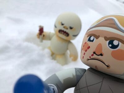 Hasbro Mighty Muggs Star Wars Luke Skywalker (Hoth) and Wampa