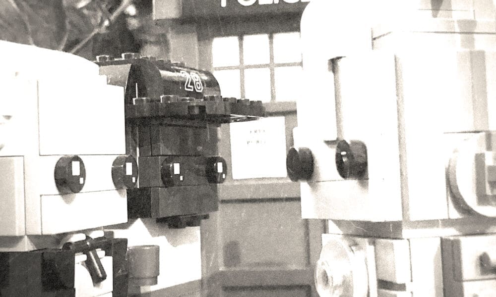 LEGO Brickheadz Doctor Who 1st Doctor and Cybermen by J Aussy Design, Funko Pop TARDIS