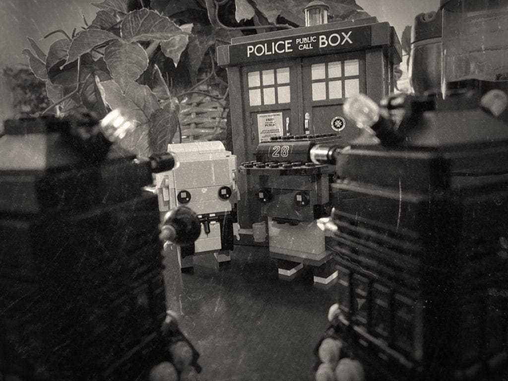 LEGO Brickheadz Doctor Who 1st Doctor and Daleks by J Aussy Design, Funko Pop TARDIS